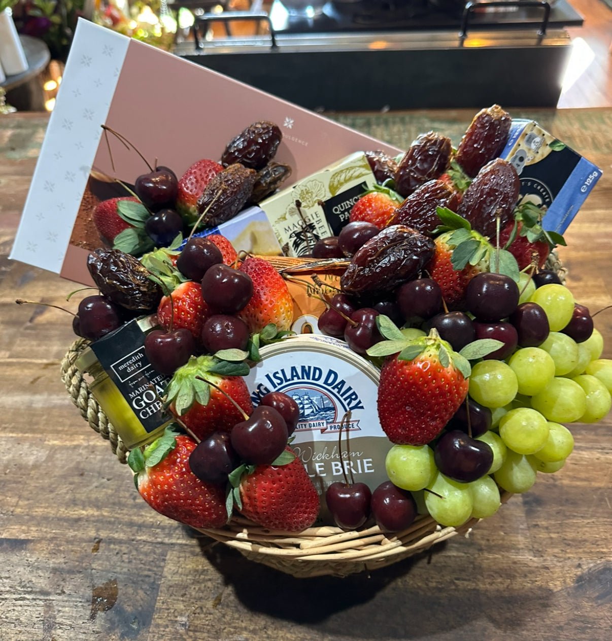 Gourmet Fruit & Chocolate Hamper - Wilde Ivy