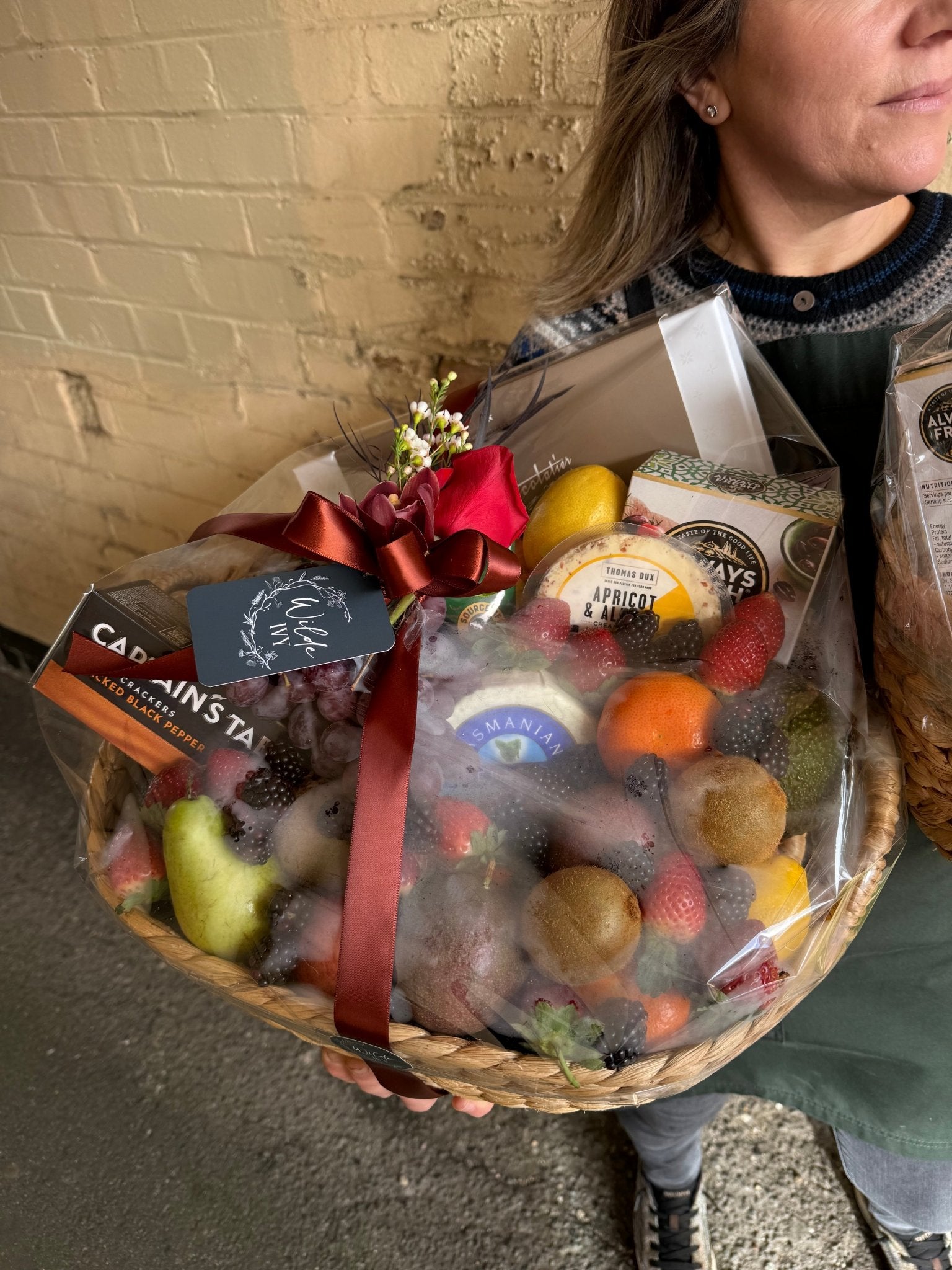 Gourmet Fruit & Chocolate Hamper - Wilde Ivy