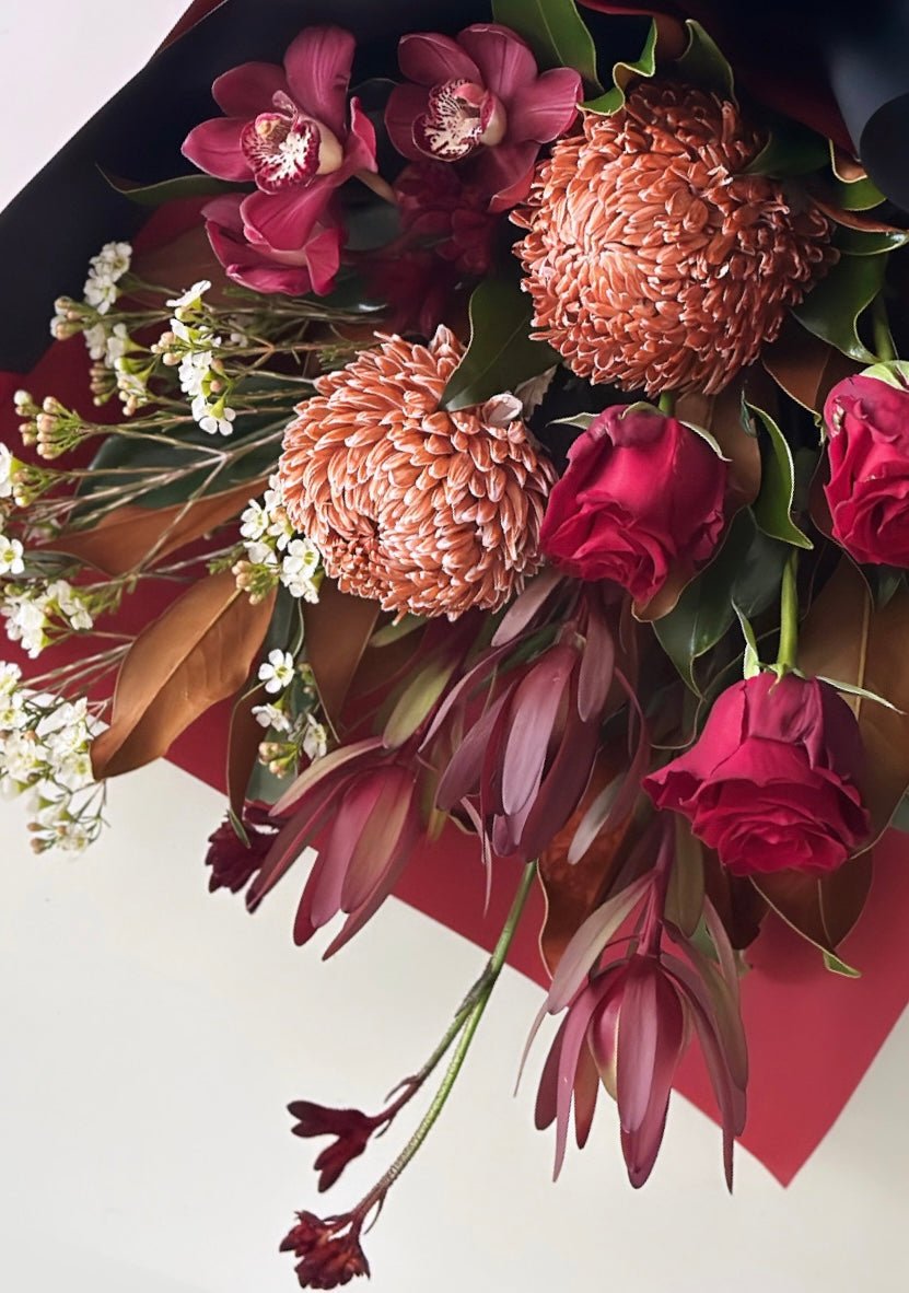 Scarlet Blooms - Wilde Ivy